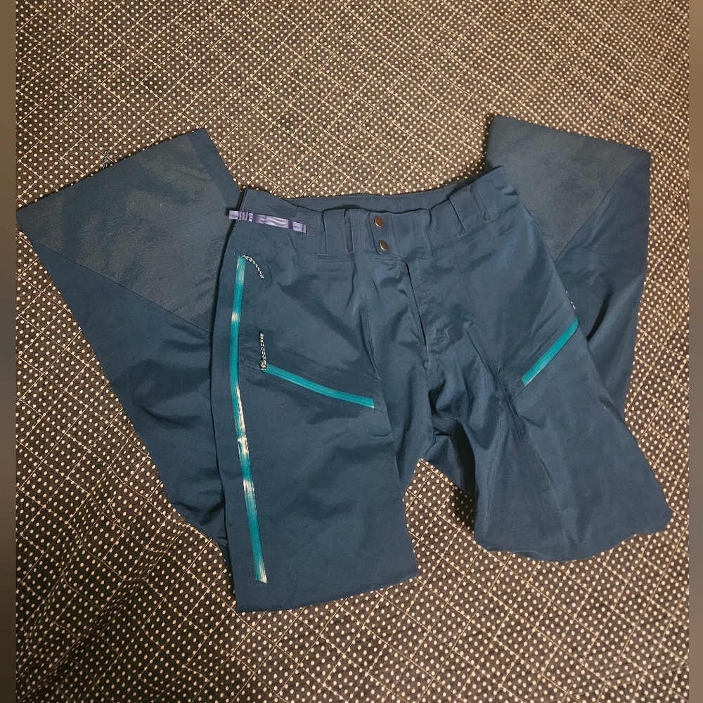 NWOT Patagonia Stormstride pants Size Small